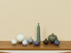 ROBERT DEBLANDER (1924-2010) Ensemble de sept vases, une bo&#238;te et une bouteilleCirca 1970-1...