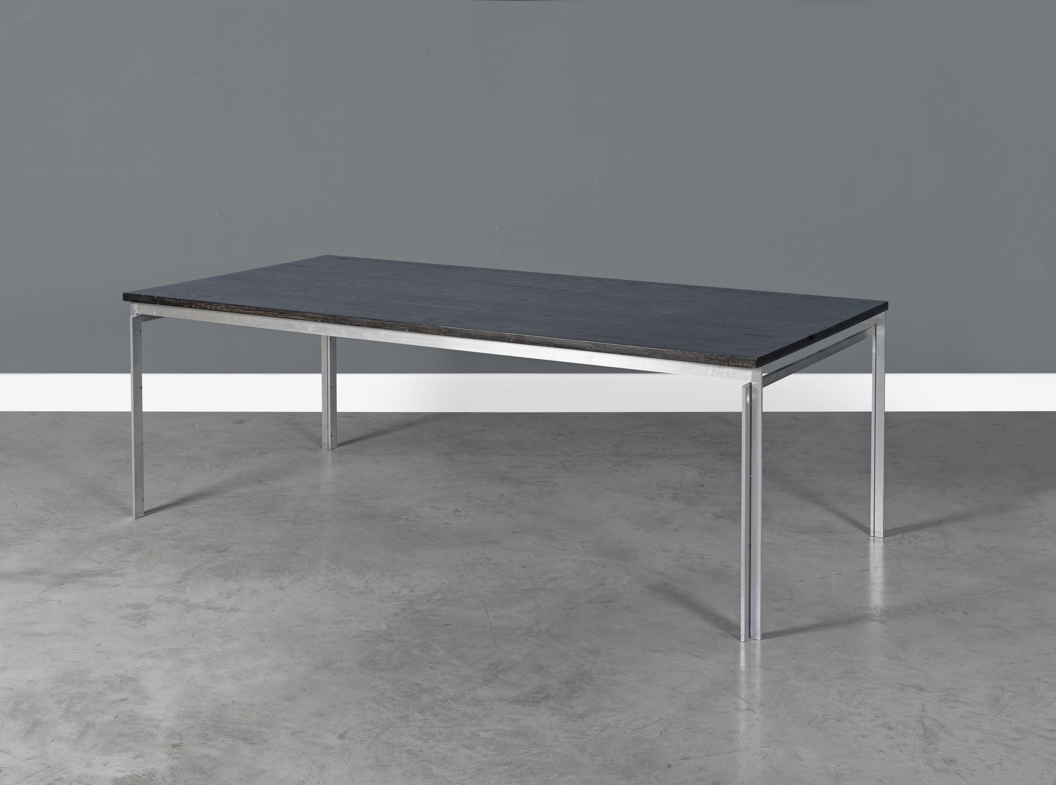 POUL KJAERHOLM (1929-1980) Table mod. 'PK 55'Cr&#233;ation en 1957Edition Fritz HansenEstampille...