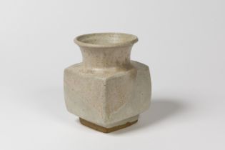 PIERRE CULOT (1938-2011) Vase en gr&#232;s &#224; corps carr&#233; et col cylindrique invers&#23...