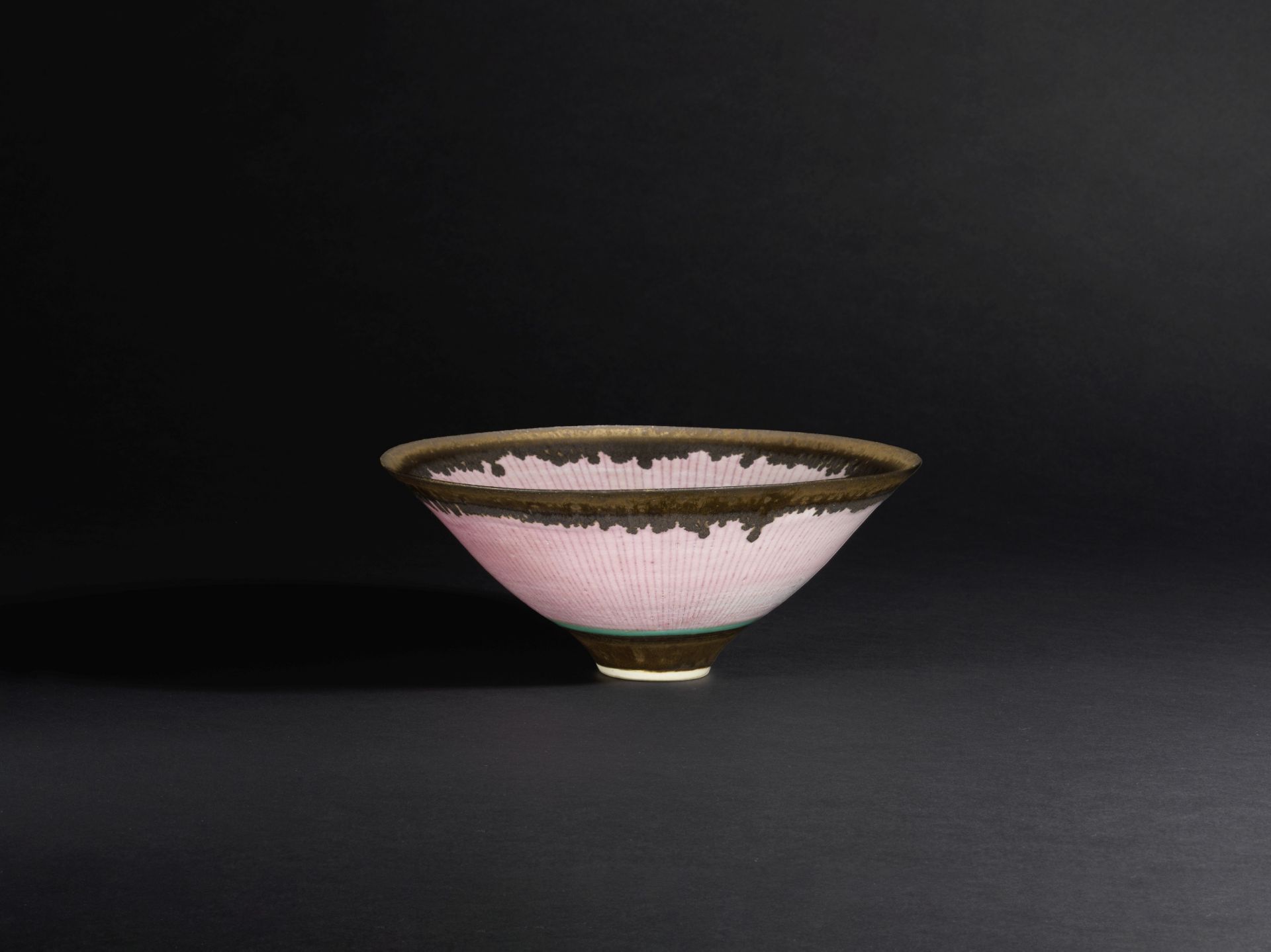 LUCIE RIE (1902-1995) Footed bowl, circa 1980Porcelain, inlaid pink radiating lines, turquoise a...