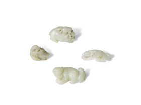 ENSEMBLE DE QUATRE PETITS ANIMAUX EN JADE BLANC SCULPT&#201; XVIIIe/XIXe si&#232;cle (4)