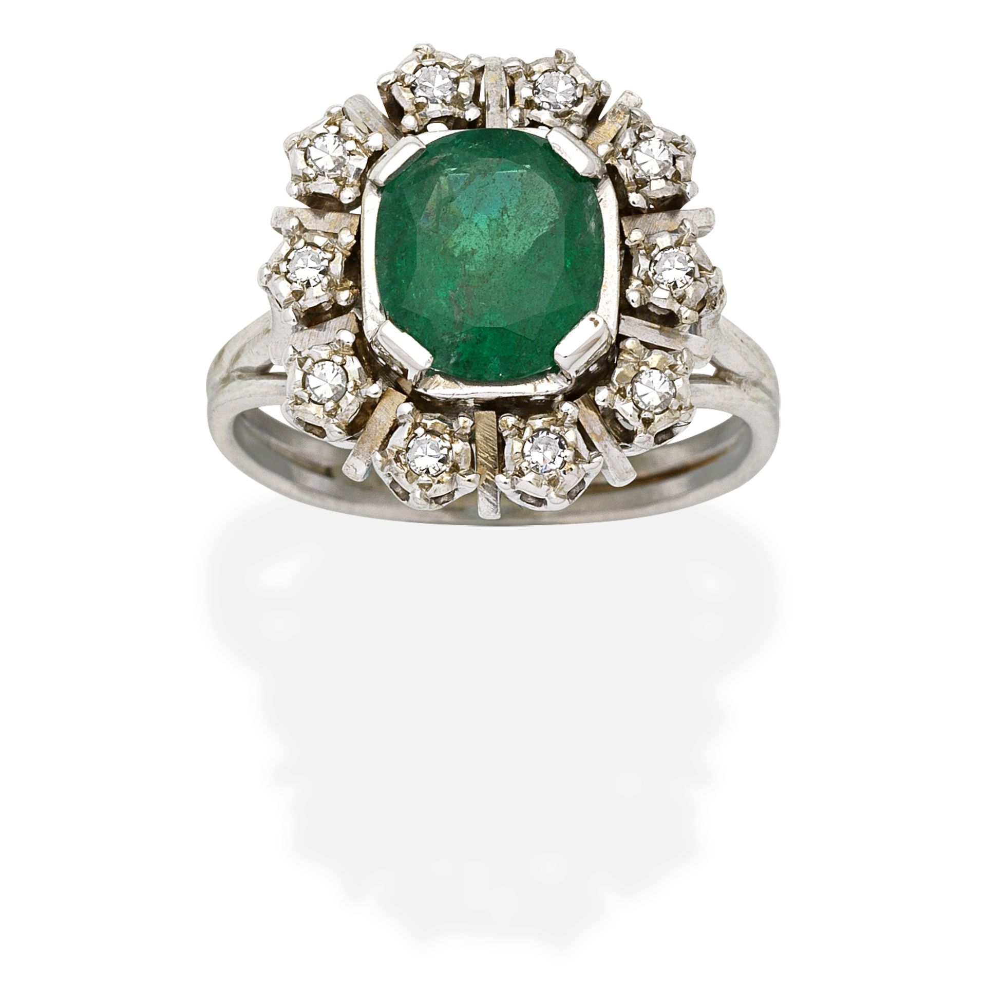 EMERALD AND DIAMOND RING