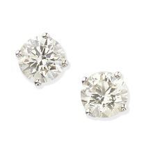 DIAMOND EARSTUDS