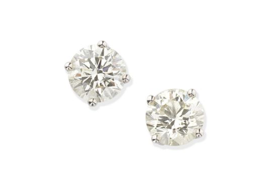 DIAMOND EARSTUDS