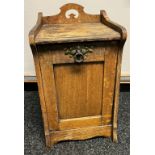 Arts & Crafts/ Art Nouveau Era oak coal scuttle. Has original liner inside. [65x32x34cm]