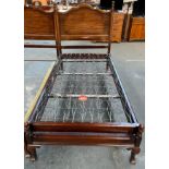 Antique dark wood single bedframe, with Staples wire Mattress [142x200x108cm]