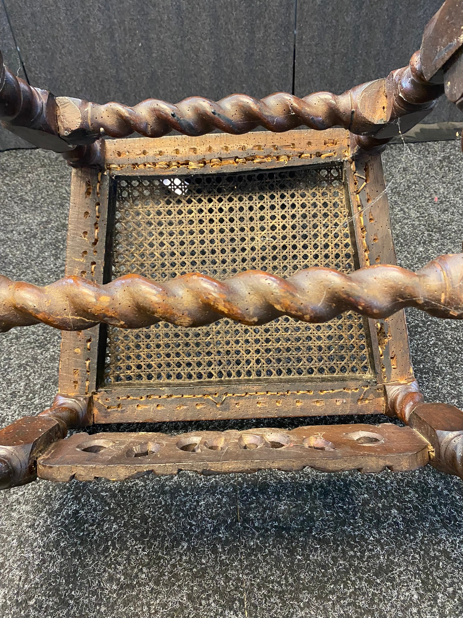 Charles II Walnut side chair- 17th century- the toprail pierced and carved with a crown flanked by - Image 3 of 10