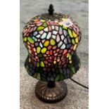 Tiffany inspired table lamp in the shape of a bell. [In a working condition] [32cm high]