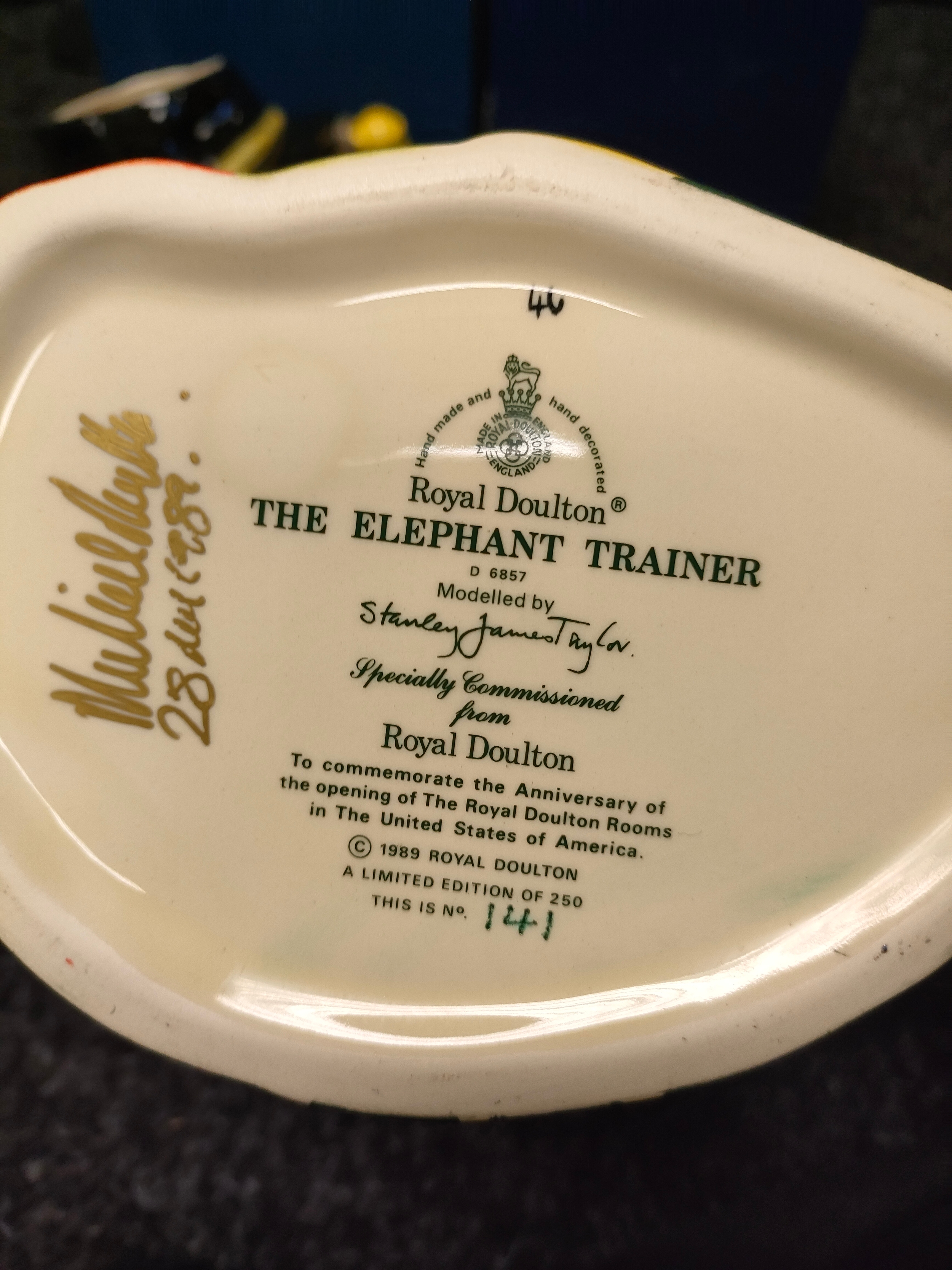 Royal doulton The elephant trainer commissioned by Stanley James Taylor together with General Custer - Image 4 of 5