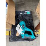 Vonroc electric Saw. Comes with manual, blades and bag.