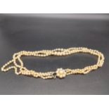 Antique/ vintage triple strand cultured pearl necklace fitted with a chunky 9ct gold clasp and catch