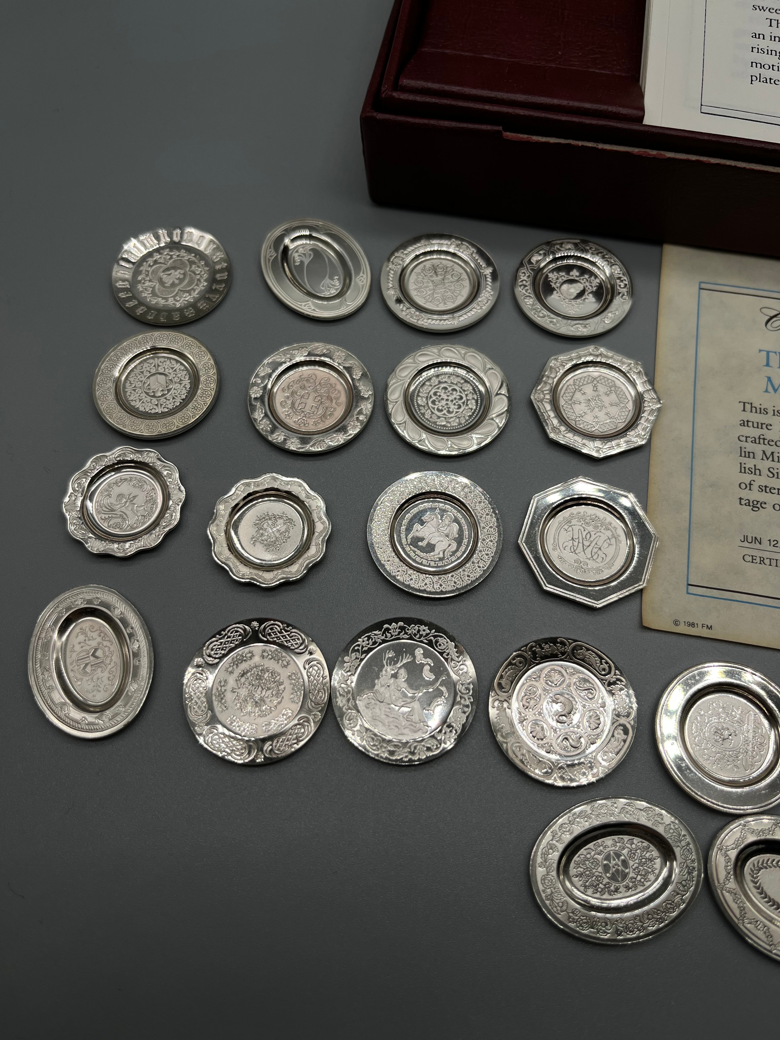 A Set of 26 solid silver miniature plate collection, comes with certificate and cards. - Image 2 of 3