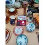 Selection of oriental items includes satsuma vase etc