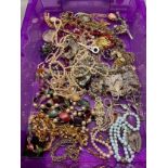 A Collection of jewellery to include various Scottish style brooches, heavy white metal chain and