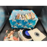 A Box of Collectable 45s includes The jackson sisters, the bachelors, bill hyland, elvis presley,