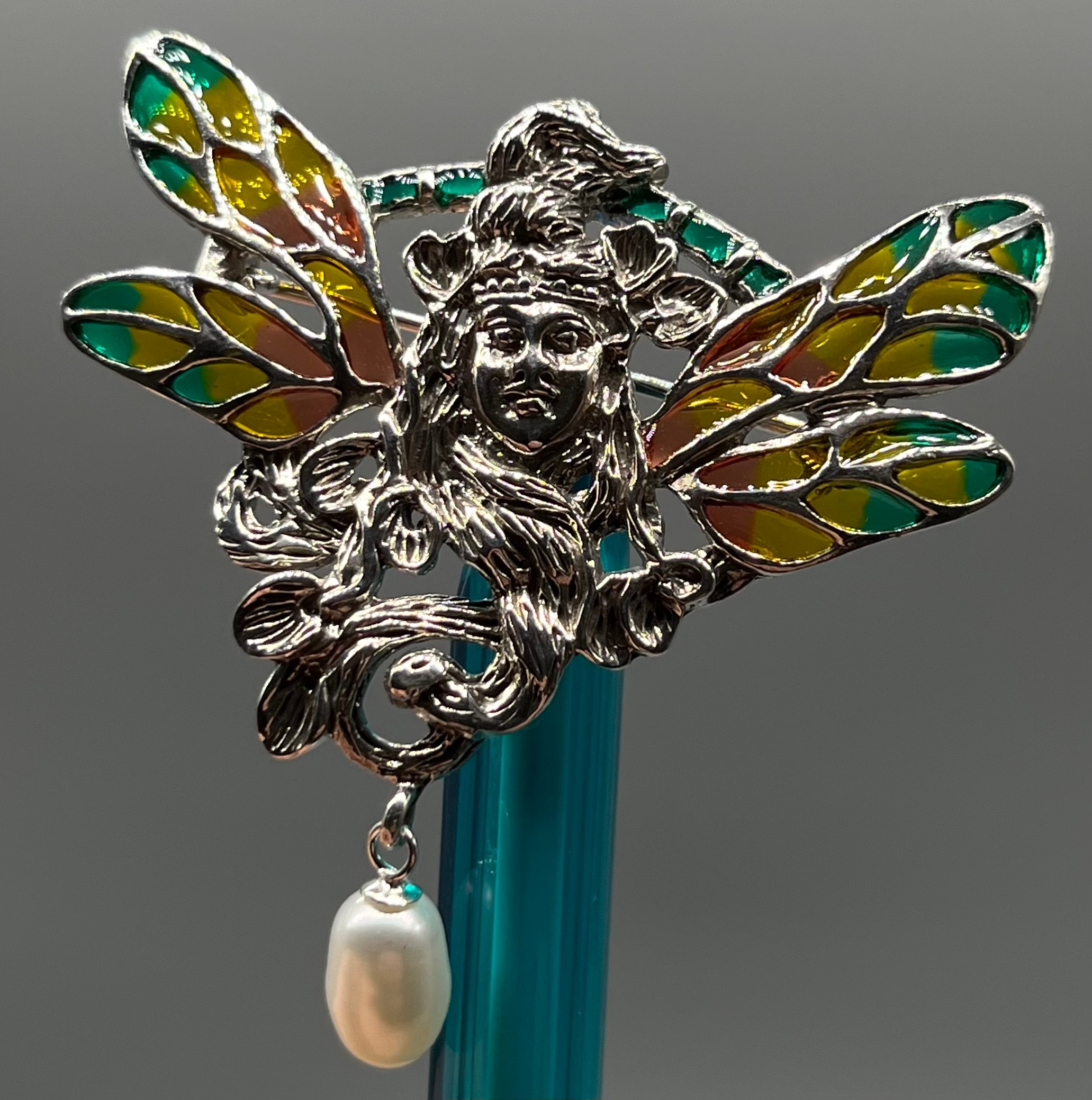 A Silver Art Nouveau style plique a jour fairy pendant/ brooch with pearl drop. - Image 3 of 4