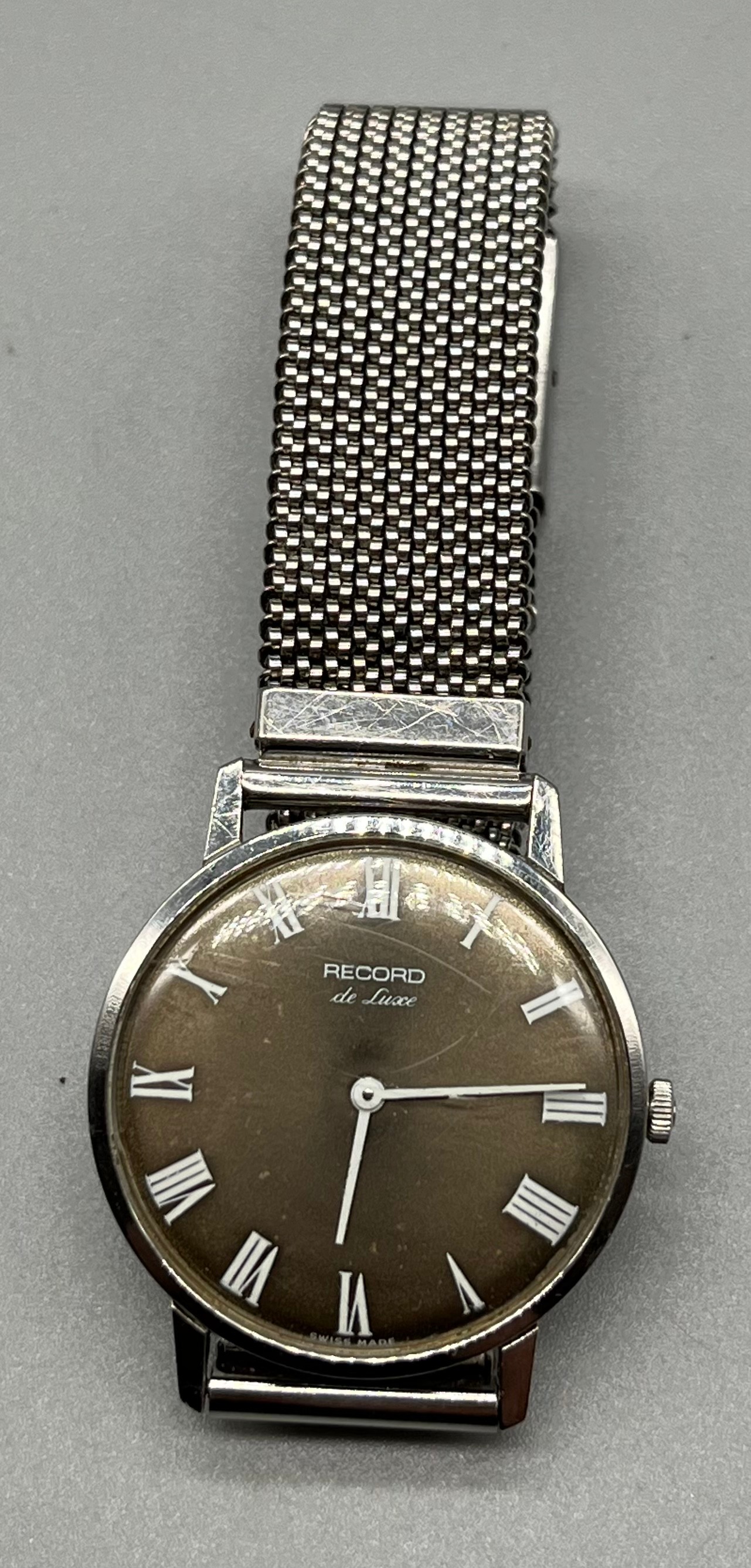 A Vintage Record de luxe gent's evening watch. Number to back plate 501048. [In a working condition]
