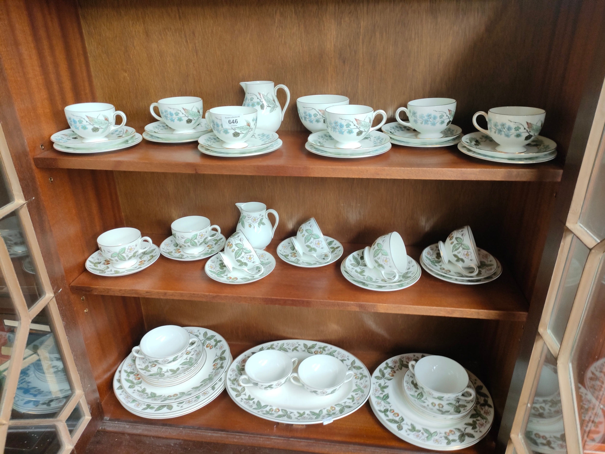 A Large wedgewood strawberry tea /dinner service