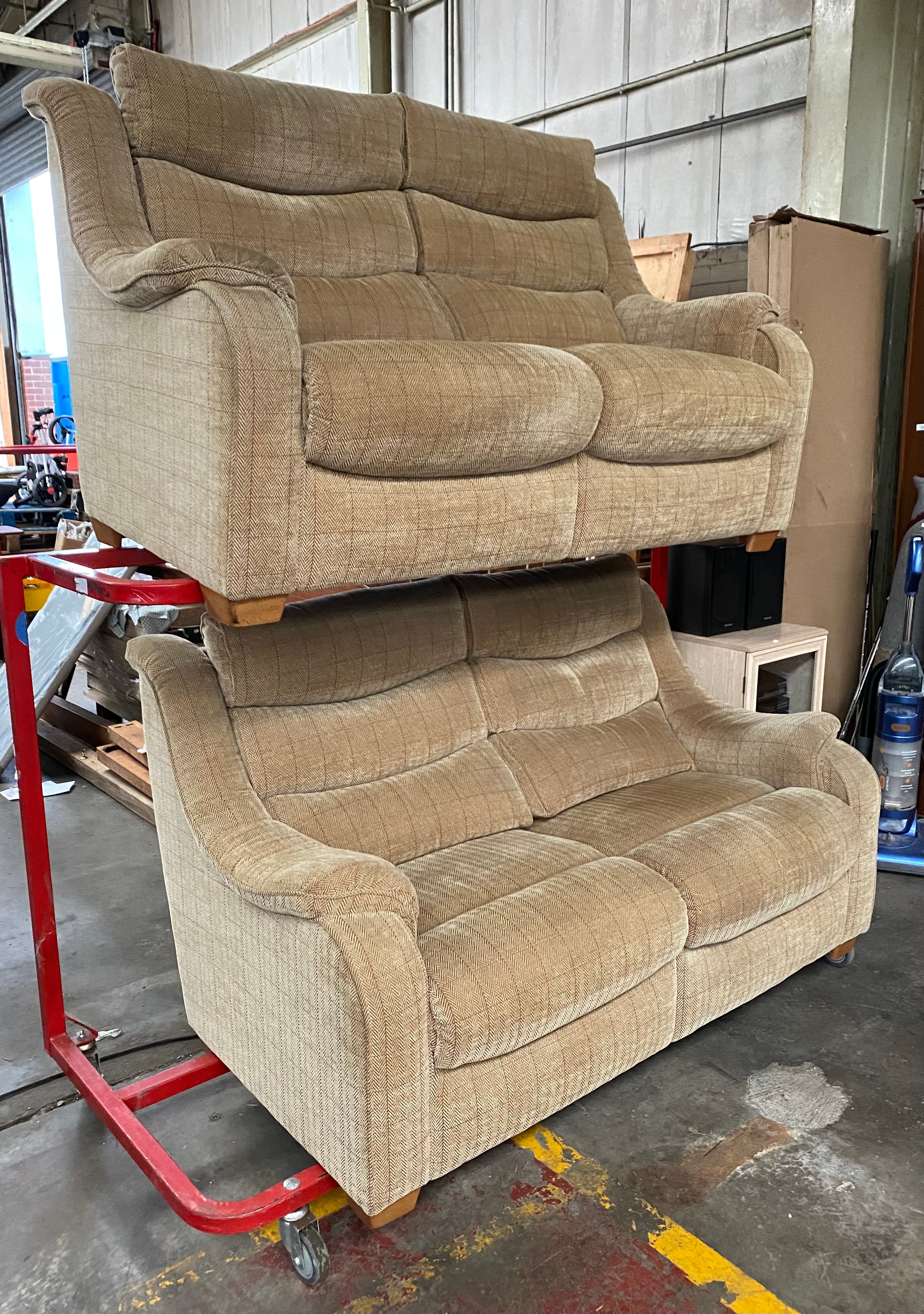 Parker knoll 2 x 2 seater sofas - Image 2 of 2