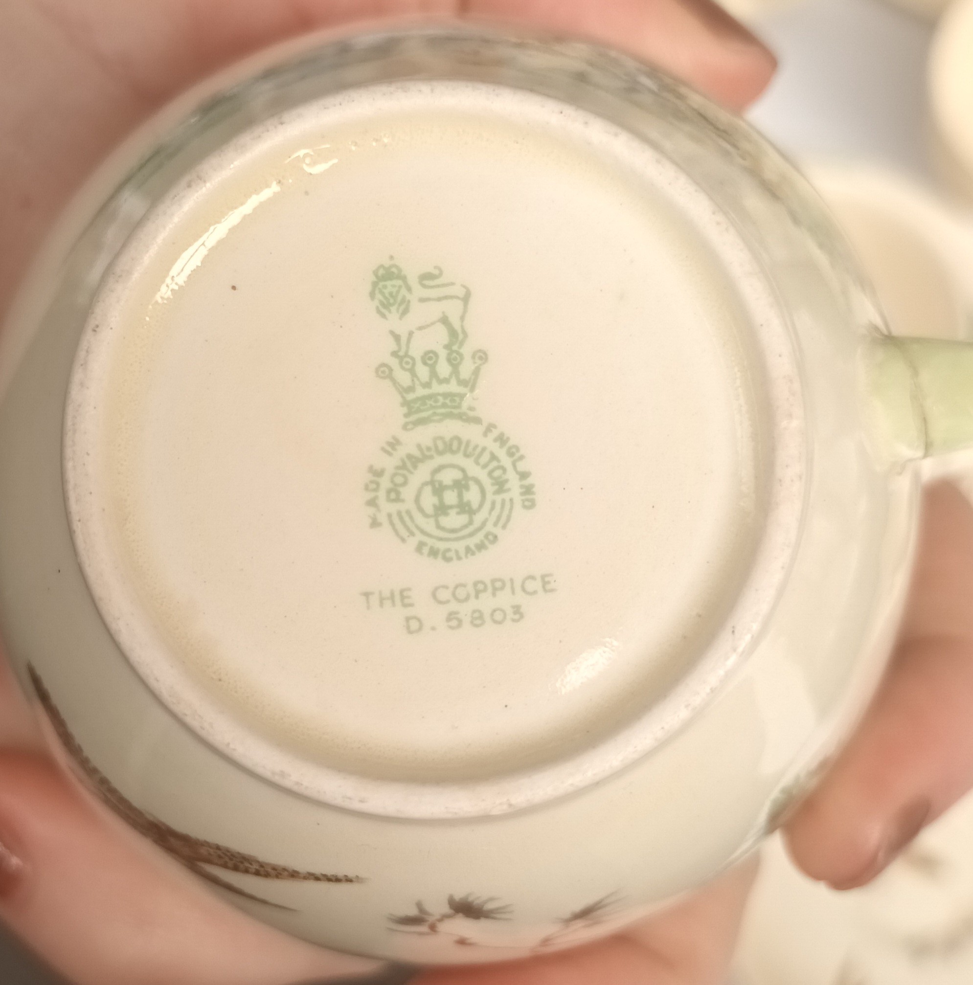 A Large Royal doulton The Coprice pattern tea service - Image 3 of 3