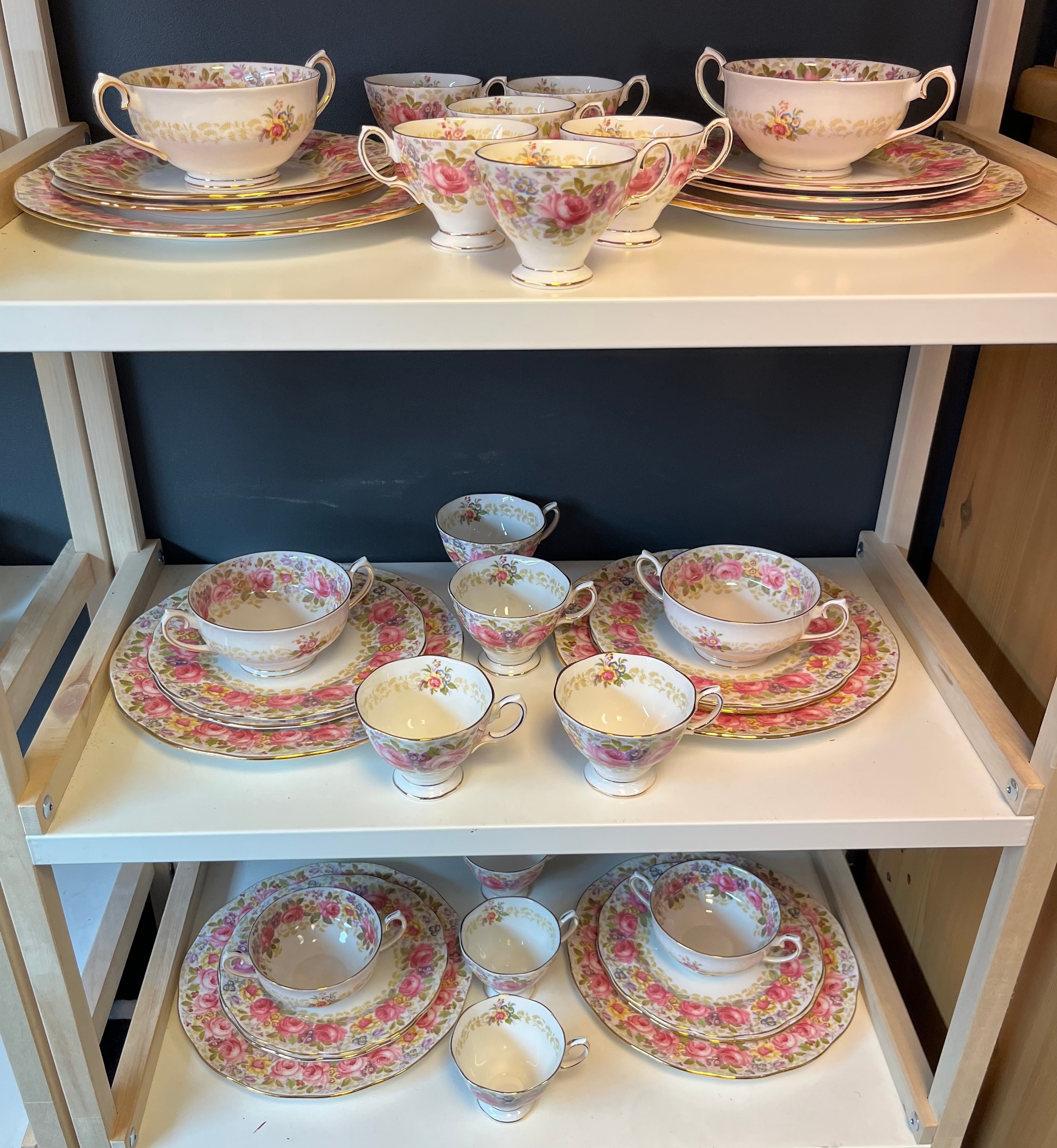 58 piece Royal Albert 'Serena' dinner, coffee and tea service. - Image 3 of 3