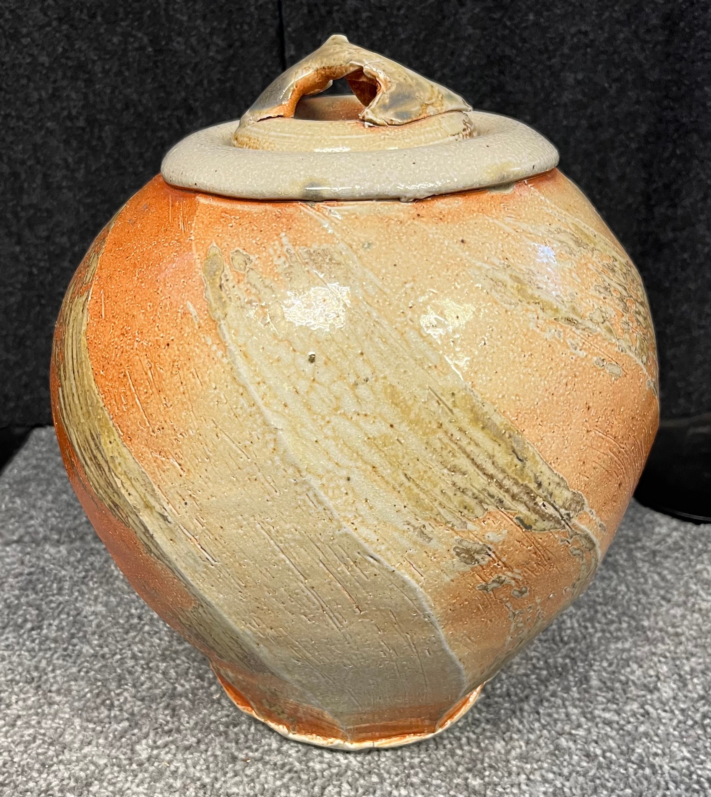 Ruthanne Tudball Soda- Glazed studio pottery lidded preserve pot. [25cm high] - Image 2 of 4