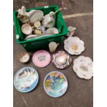 Box of collectable porcelain and tea ware to include Aynsley, Royal Worcester and Paragon.
