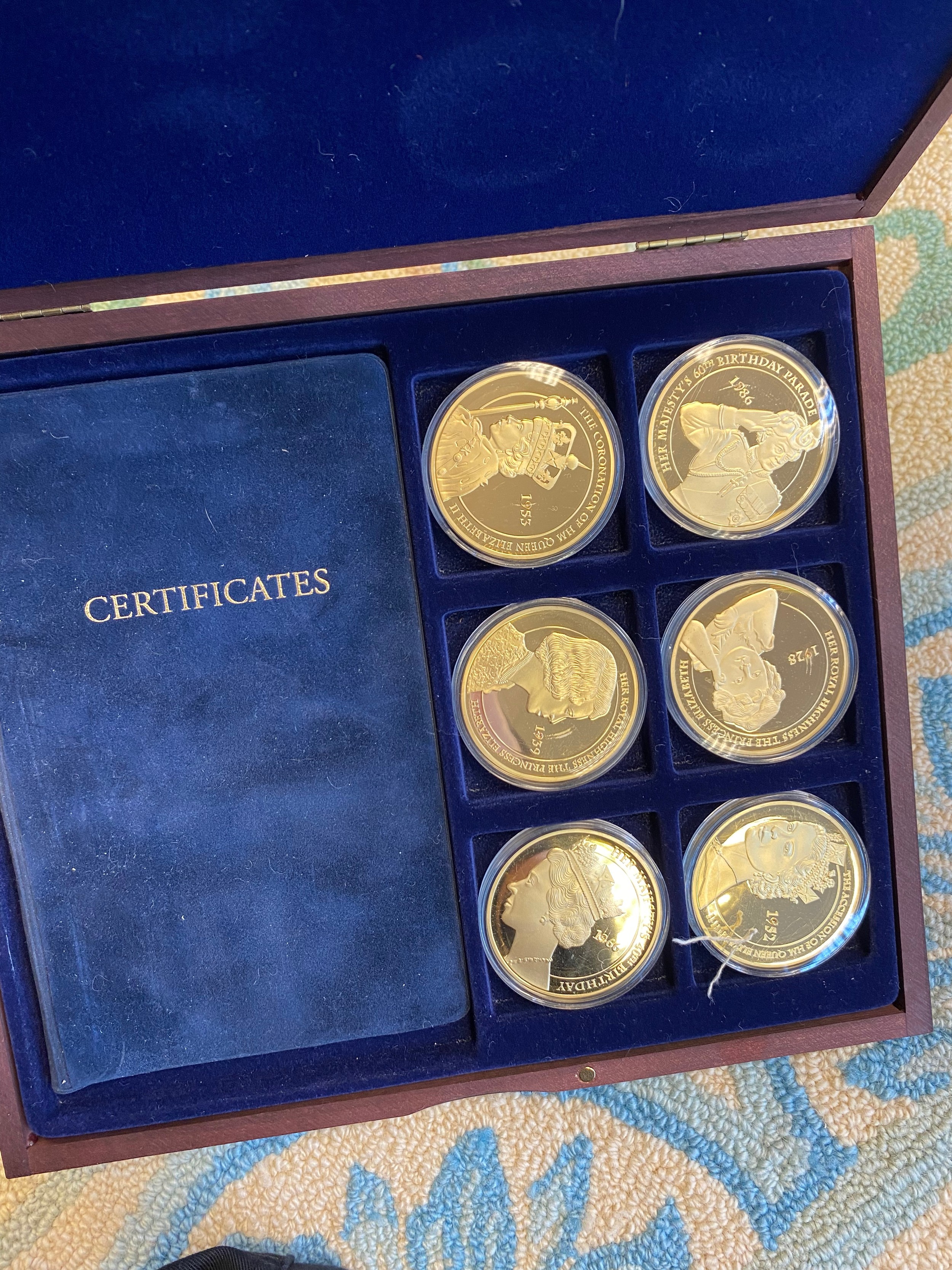 Large collection of gold and silver plated Royalty and Commemorative cased coins, comes with - Image 9 of 18