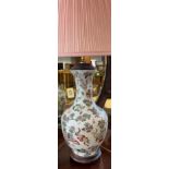 Chinese hand painted table lamp. [66cm high including shade]