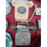 2 Vintage Bakelite telephones