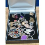 Selection of mixed jewellery; 925 silver and purple stone ring, Scottish plaid brooch missing bar,