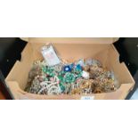 Box of mixed costume jewellery