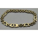 Unusual 9ct yellow gold linked bracelet. [10.44grams] [19cm in length]