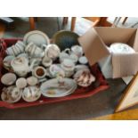 A large crate of mixed tea ware to include Royal Worcester and Gladstone