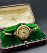 1918 Ladies Rolex 9ct gold cocktail watch. 15 jewels- Swiss Made. In a working condition. Comes in