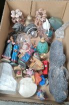 Box of collectables; Spelter laying lion sculpture, John Perry bird sculpture, Wade boat trinket