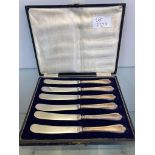 Boxed set of six Sheffield silver handle butter knives