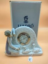 Lladro figurine clock 'Swan Clock' [18x27x12cm]
