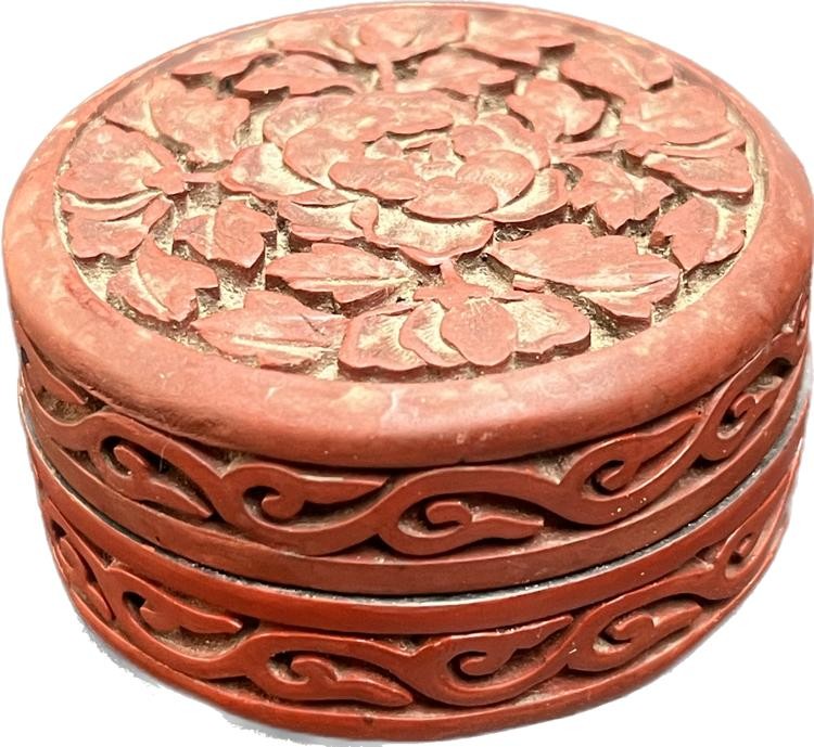 Small Antique Chinese Red lacquered Cinnabar floral design lidded ink pot. [6cm diameter] - Image 2 of 4