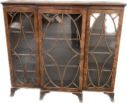 A 19th century breakfast serving display cabinet [124x136.5x33cm]