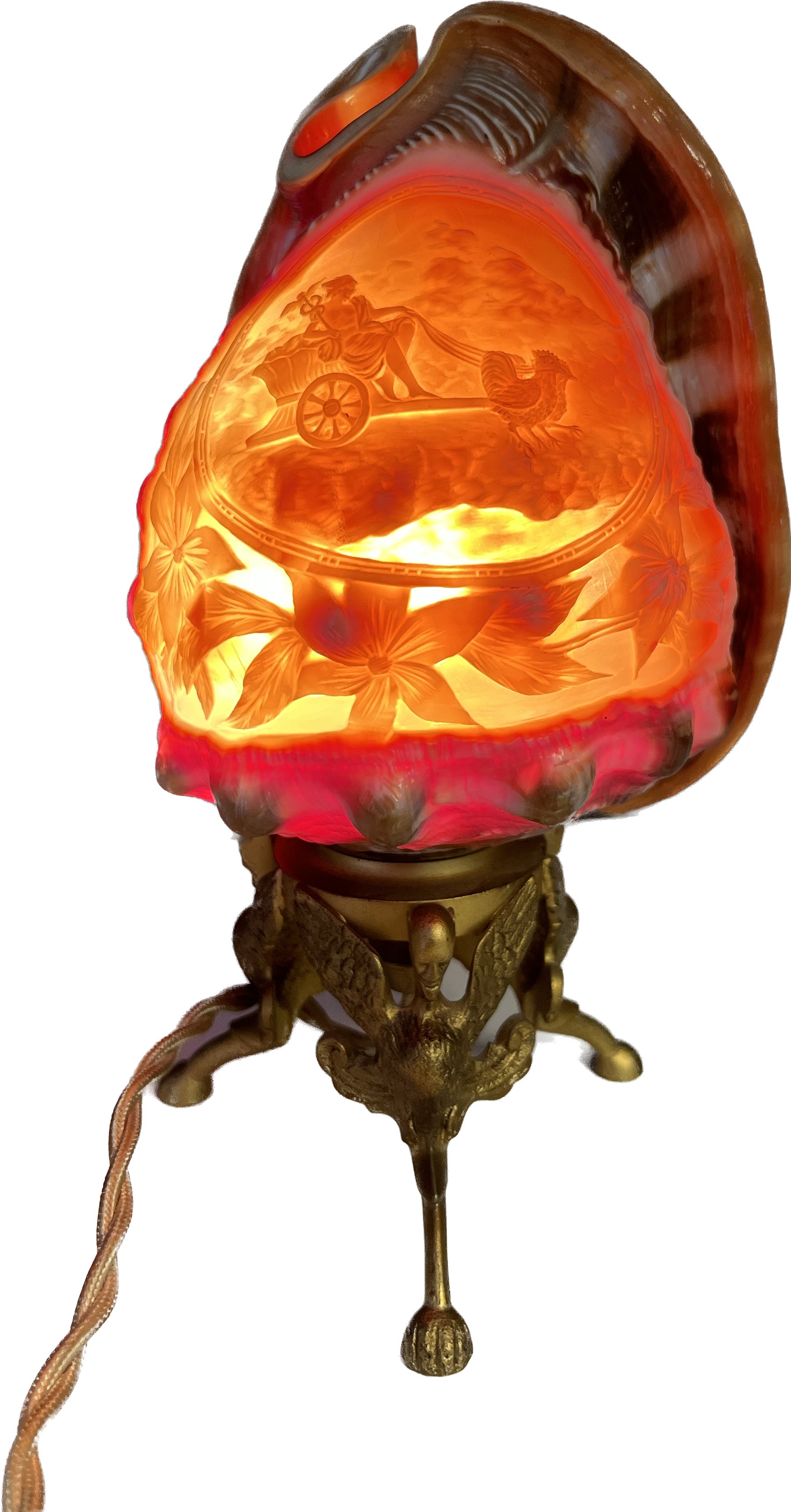 Antique carved Cameo Conch shell table lamp. Sat upon a brass three foot stand. [Working] [21cm