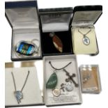 Various silver jewellery; Silver and enamel pendant, Glass pendant with a thick silver chain, 925