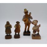 Lot de figurines (et santons) en bois sculpté - 4 pièces