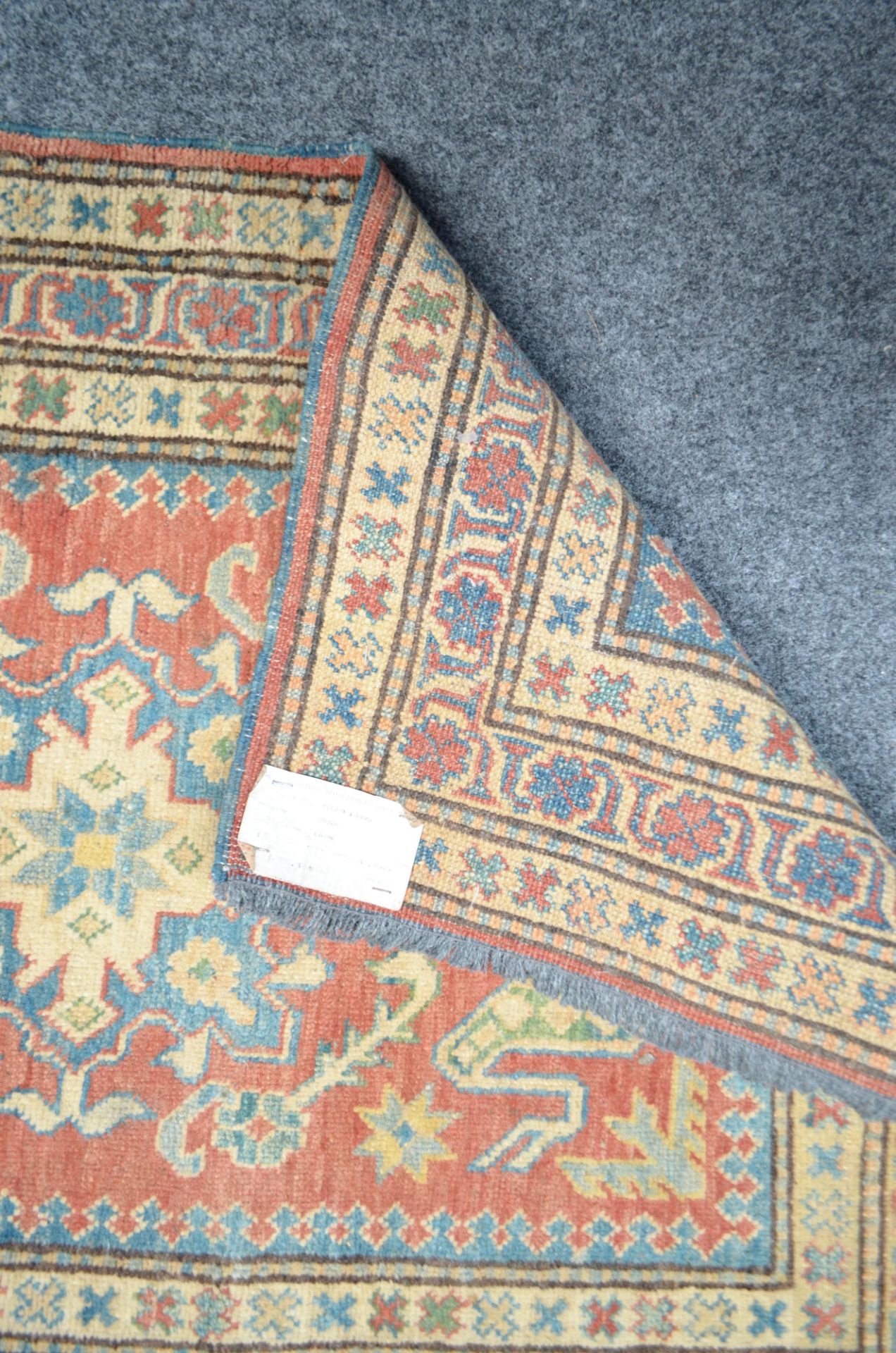 Tapis d'Orient en laine d'Origine Kazak - Image 2 of 3