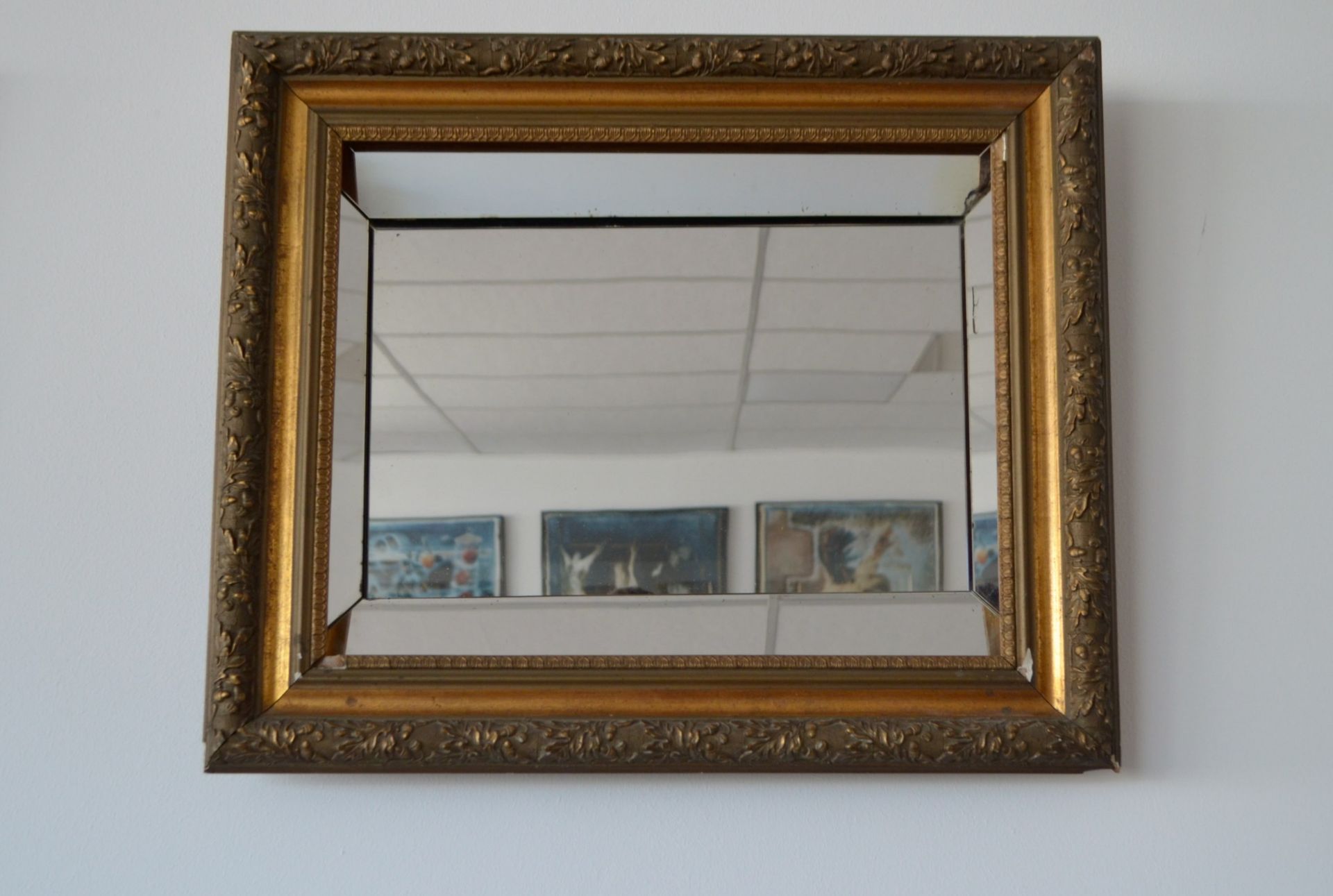 Miroir biseauté ancien avec encadrement en bois doré - Image 3 of 3