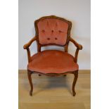 Fauteuil en noyer style Louis XV