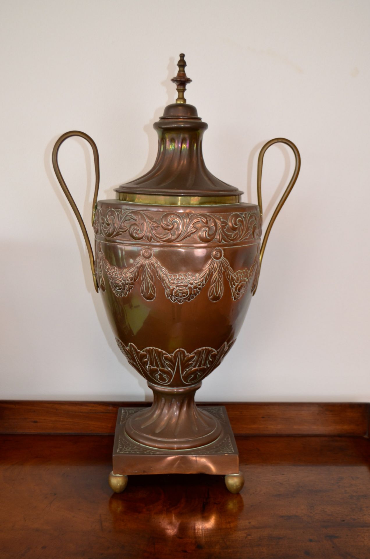 Vase couvert en cuivre jaune et rouge époque 19e - Bild 2 aus 3