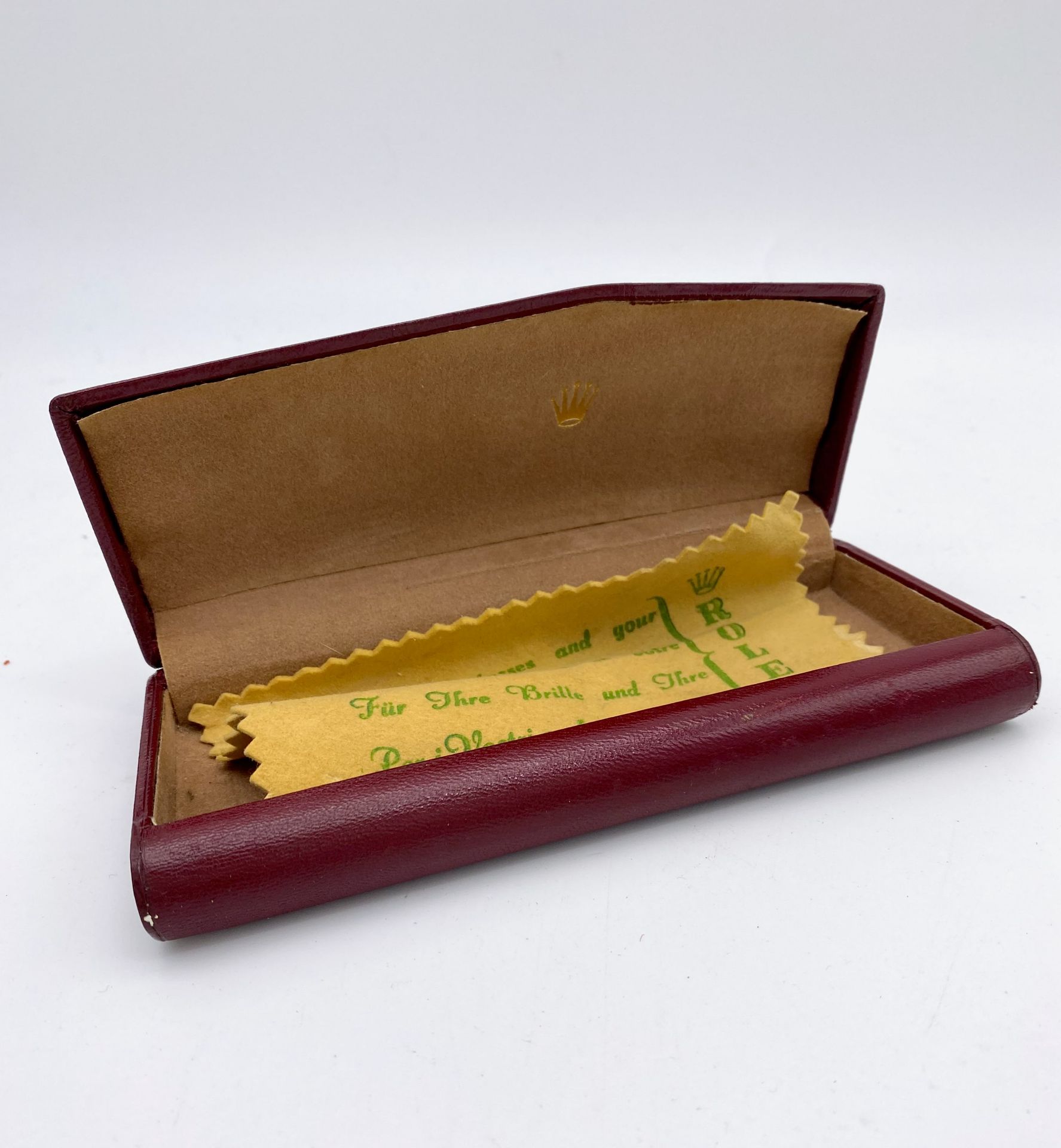 ROLEX - boitier ca 1950-60 - en maroquin bordeaux - "Box made in Switzerland" - Image 2 of 3