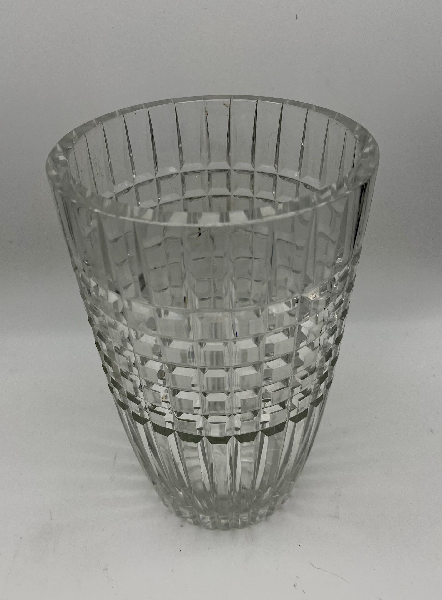 Grand vase en cristal taillé - Image 2 of 2