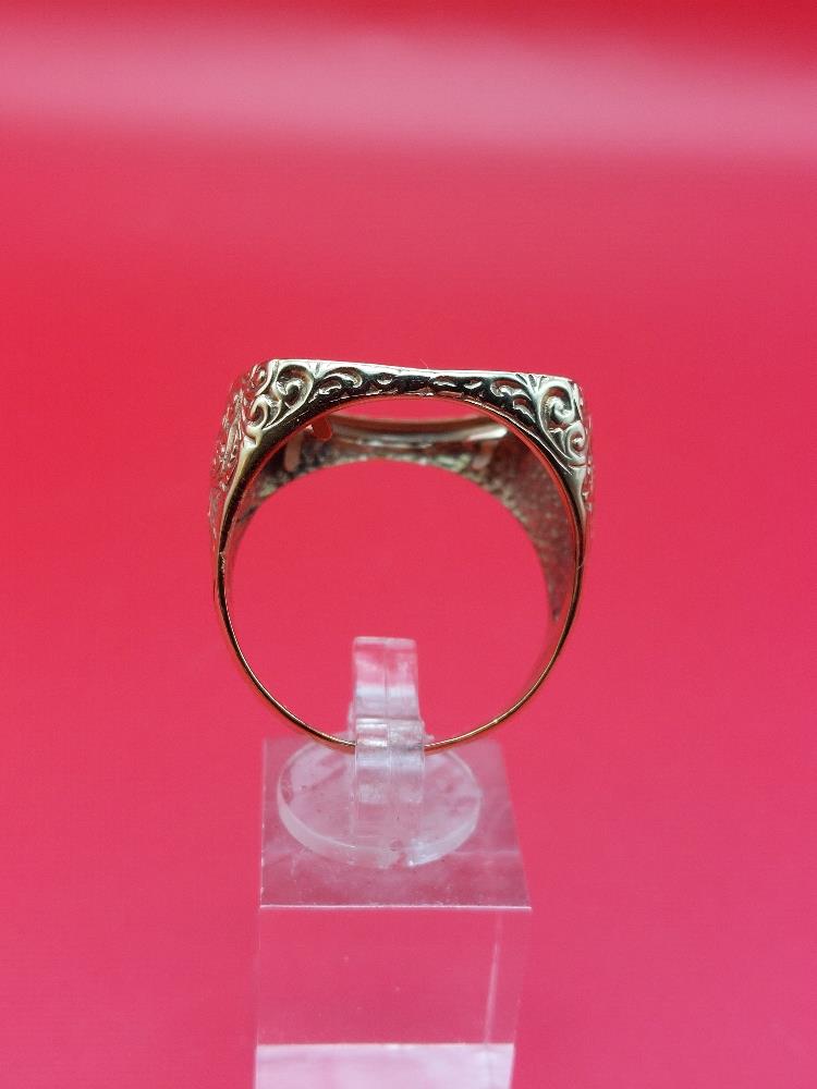 9ct gold ring sovereign holder 12.7 grams - Image 4 of 4
